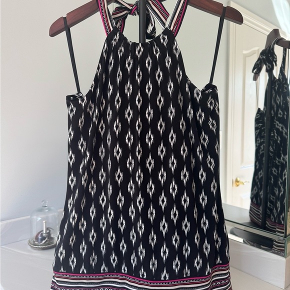 White House Black Market Black and White Patterned Blouse -Large - Picture 1 of 8